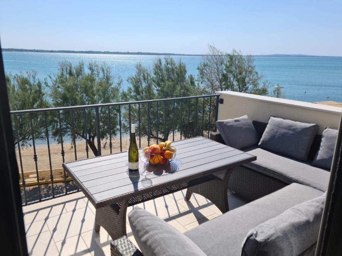 Appartments Akrapovic Vrsi Esterno foto